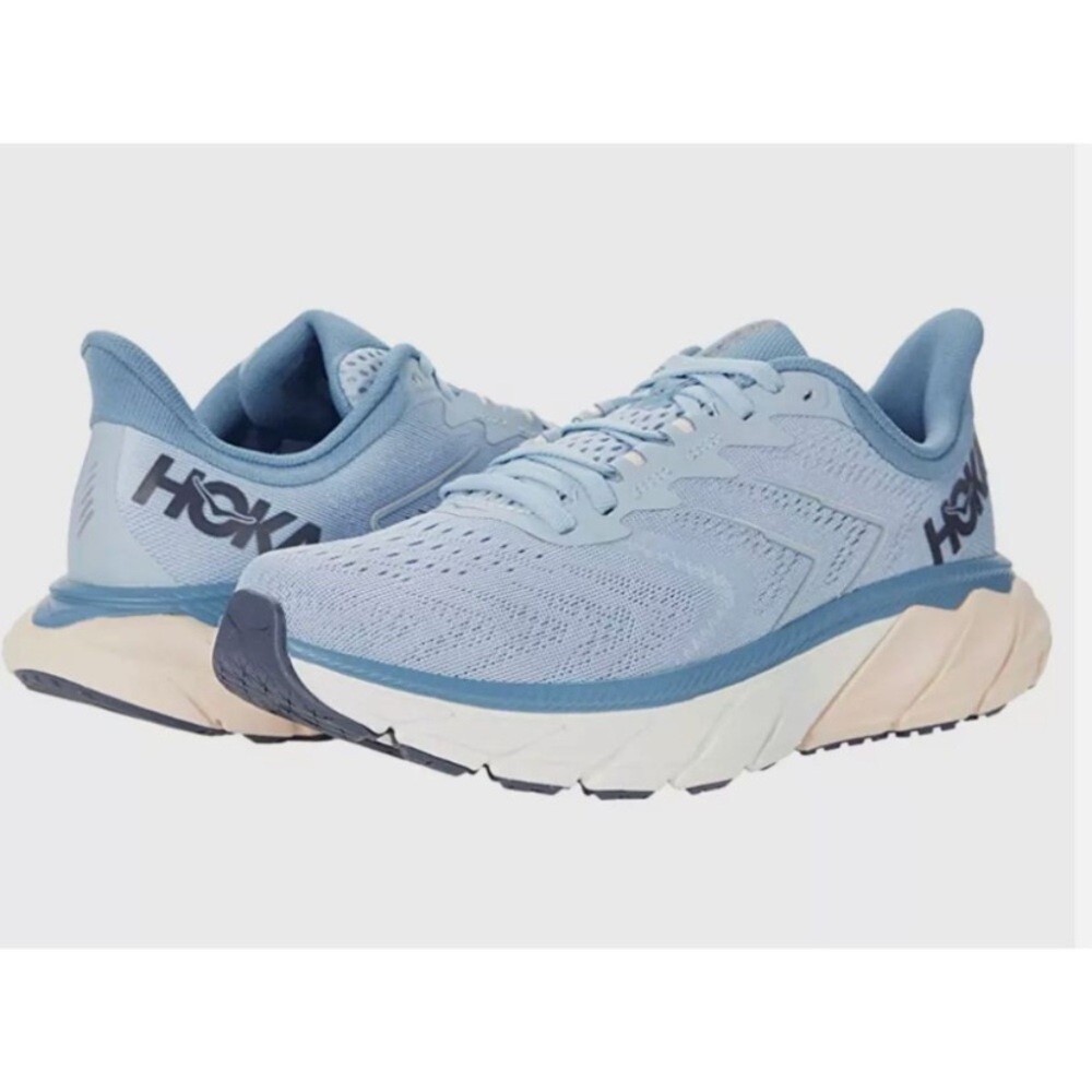 (soLD) Hoka One One Arahi 5 Blue Fog Provincial Blue Women’s Size 8B